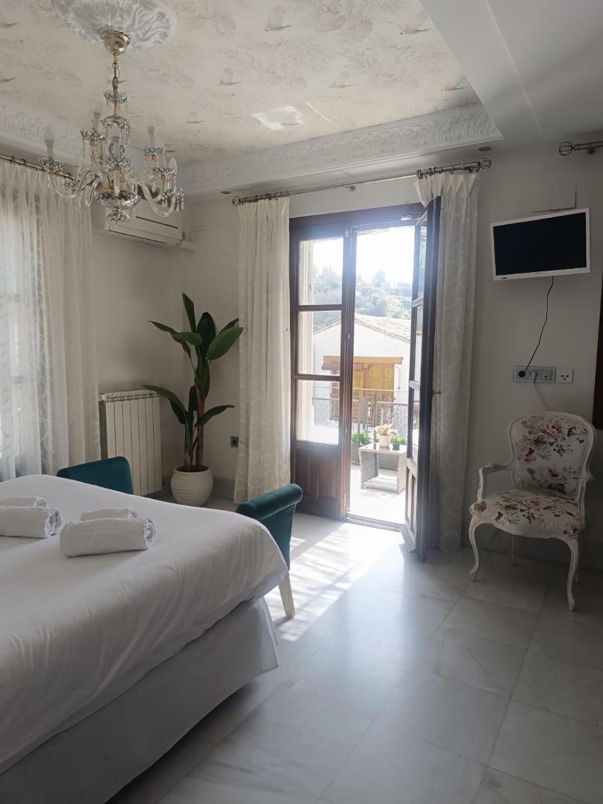 Suite Comares Granada Exterior photo
