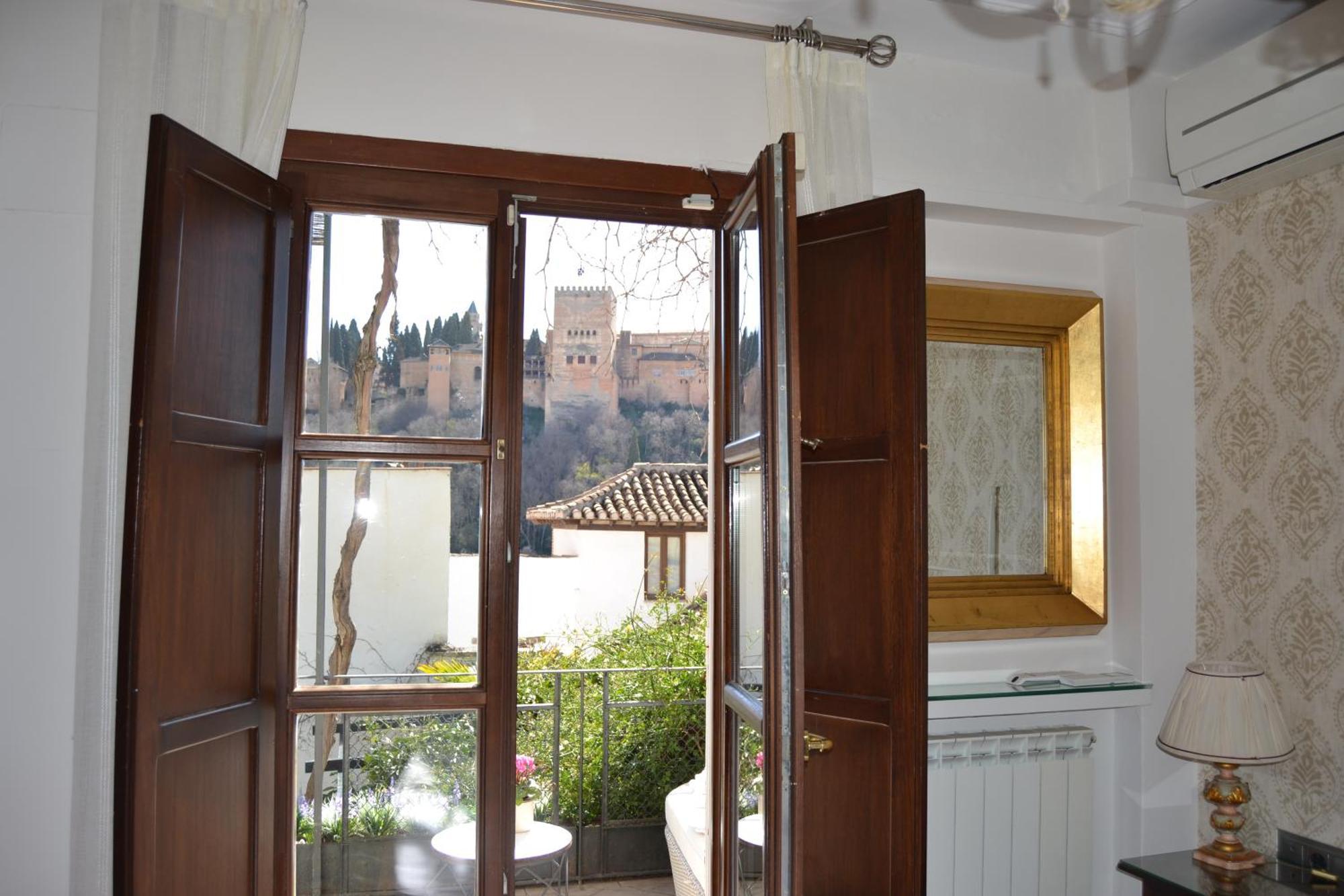 Suite Comares Granada Exterior photo