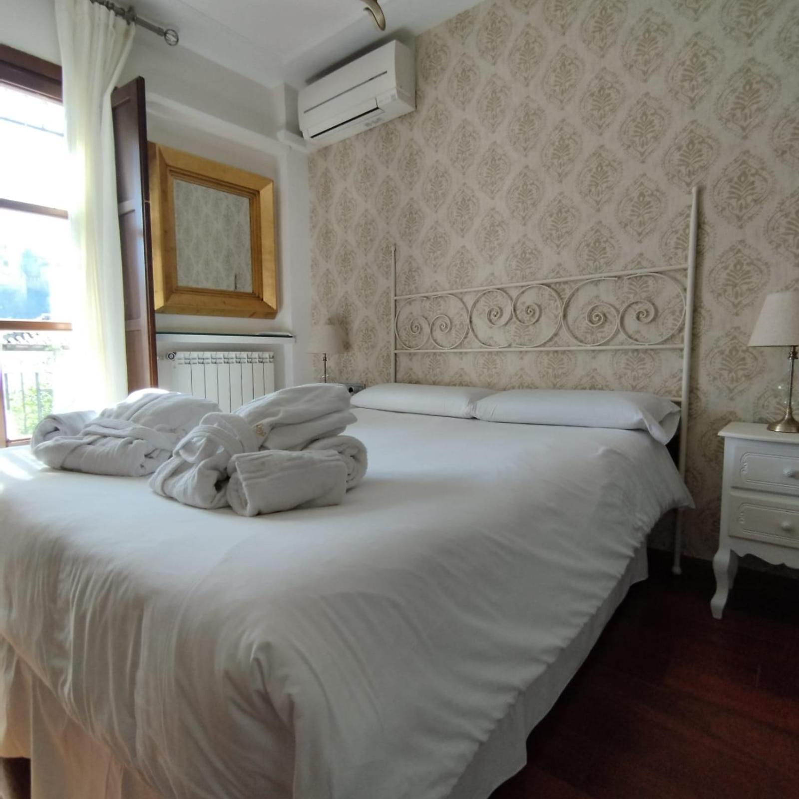 Suite Comares Granada Exterior photo
