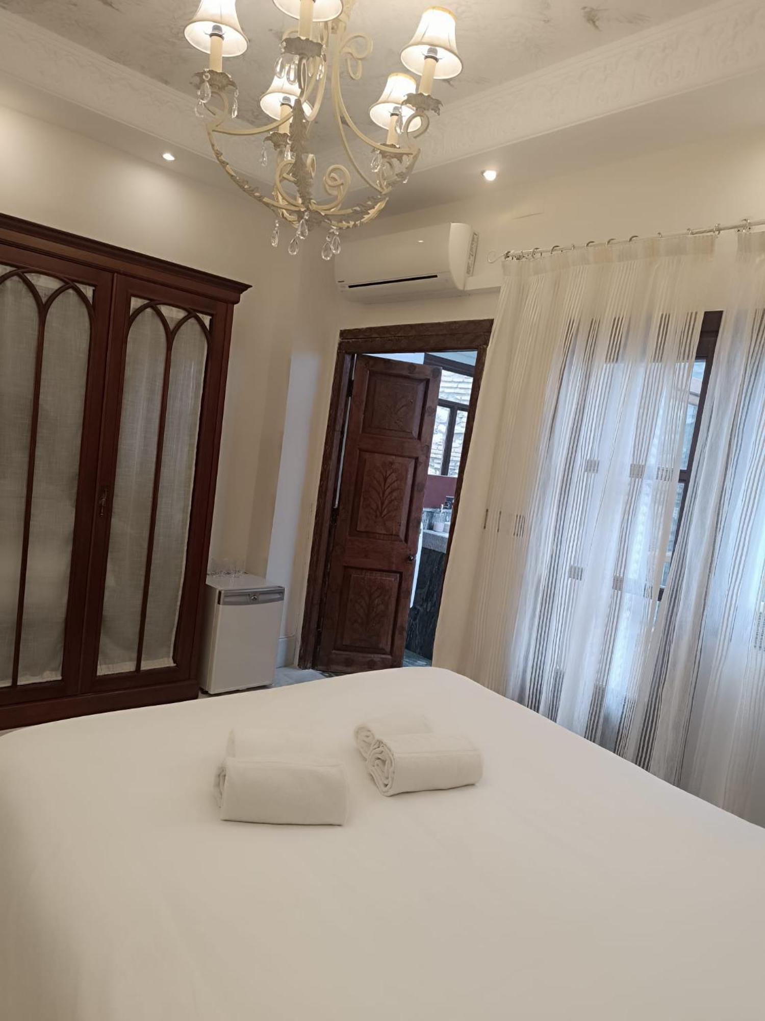Suite Comares Granada Exterior photo